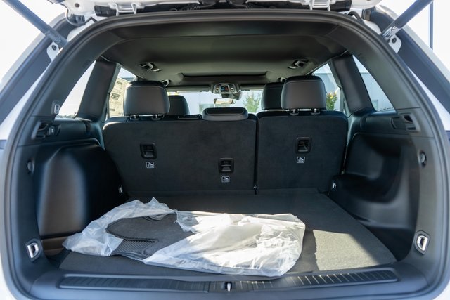 2025 Jeep Grand Cherokee Altitude photo 4