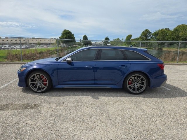 2024 Audi RS 6 Avant Performance photo 2