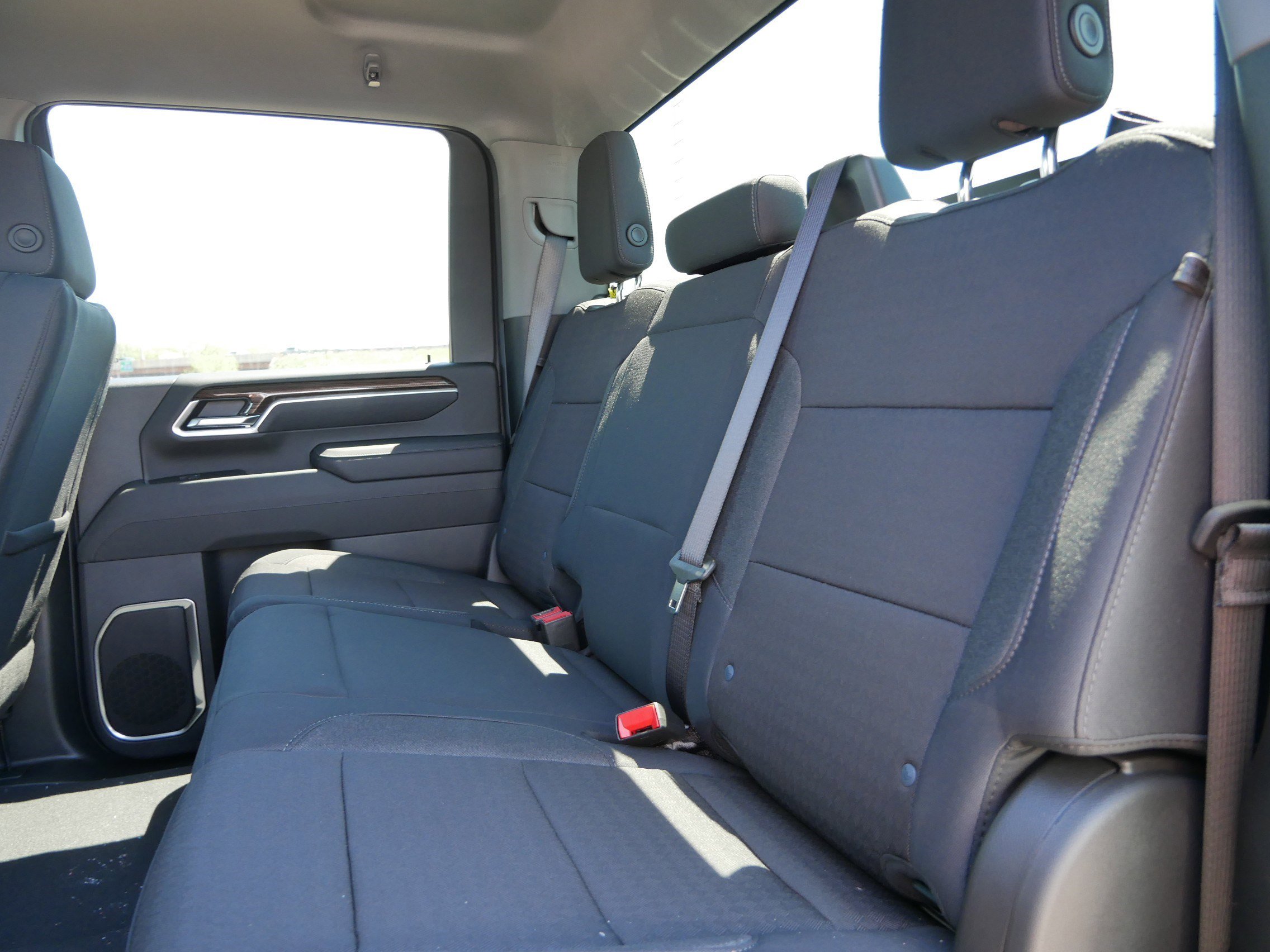 2025 Chevrolet Silverado 3500HD LT photo 4