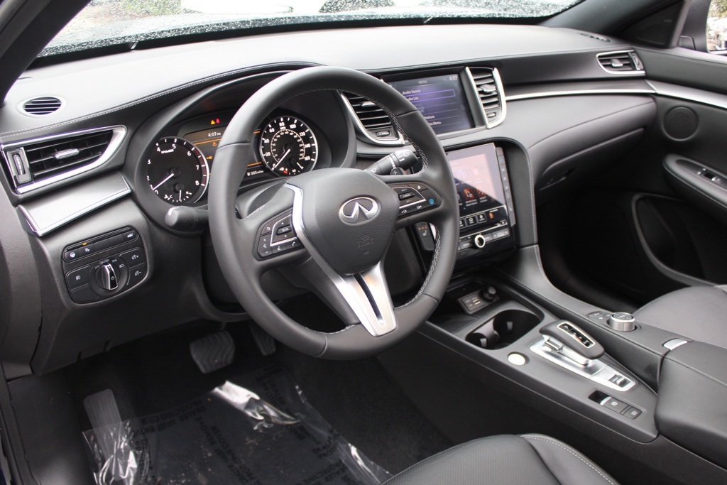2025 Infiniti QX55 Luxe photo 3
