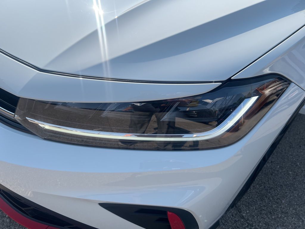 2025 Volkswagen Jetta GLI 2.0T Autobahn photo 21