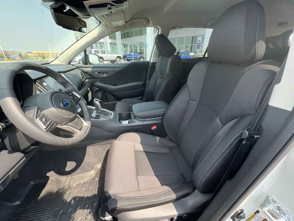 2025 Subaru Outback Premium photo 16