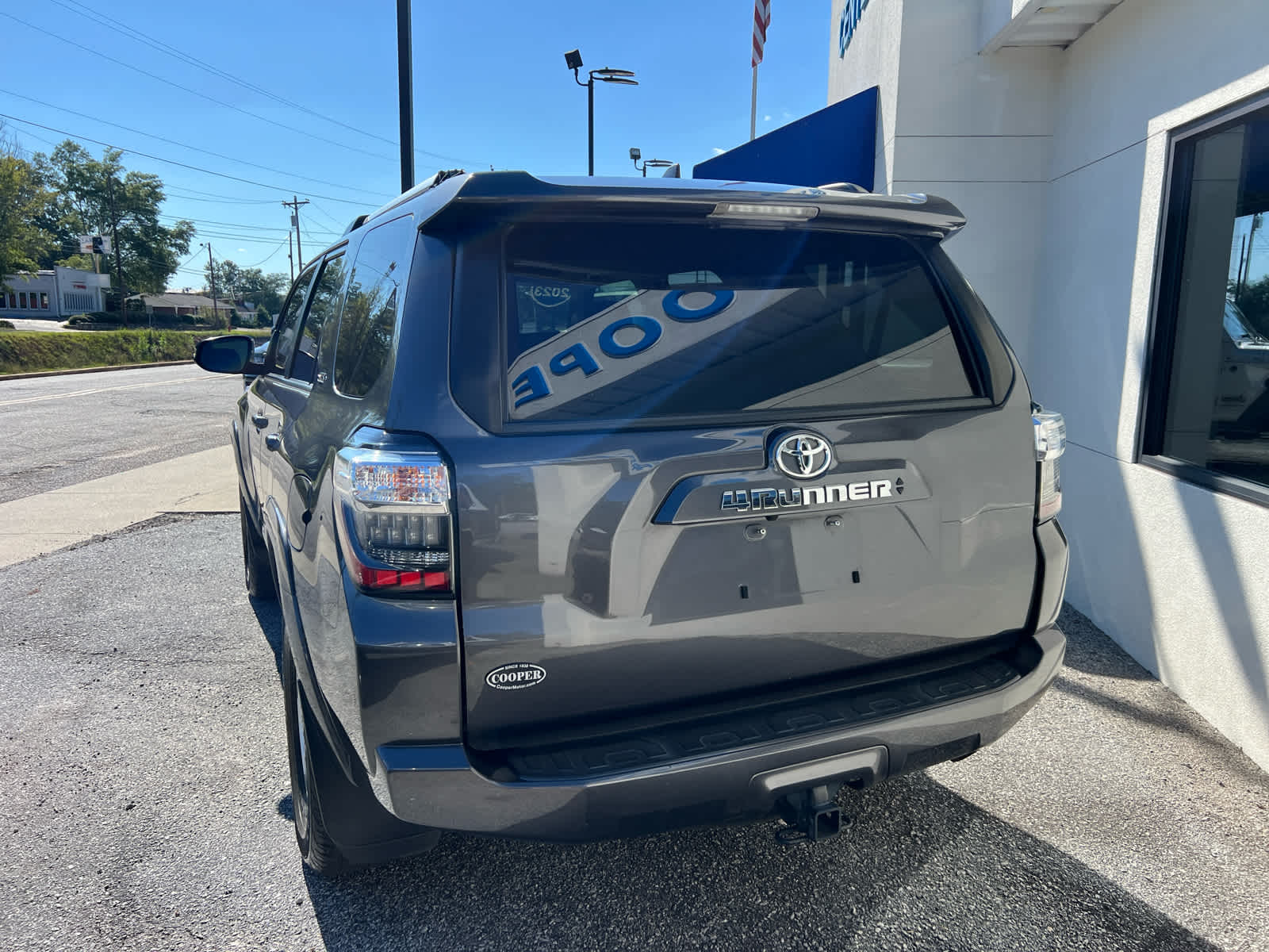 2023 Toyota 4Runner SR5 Premium photo 2