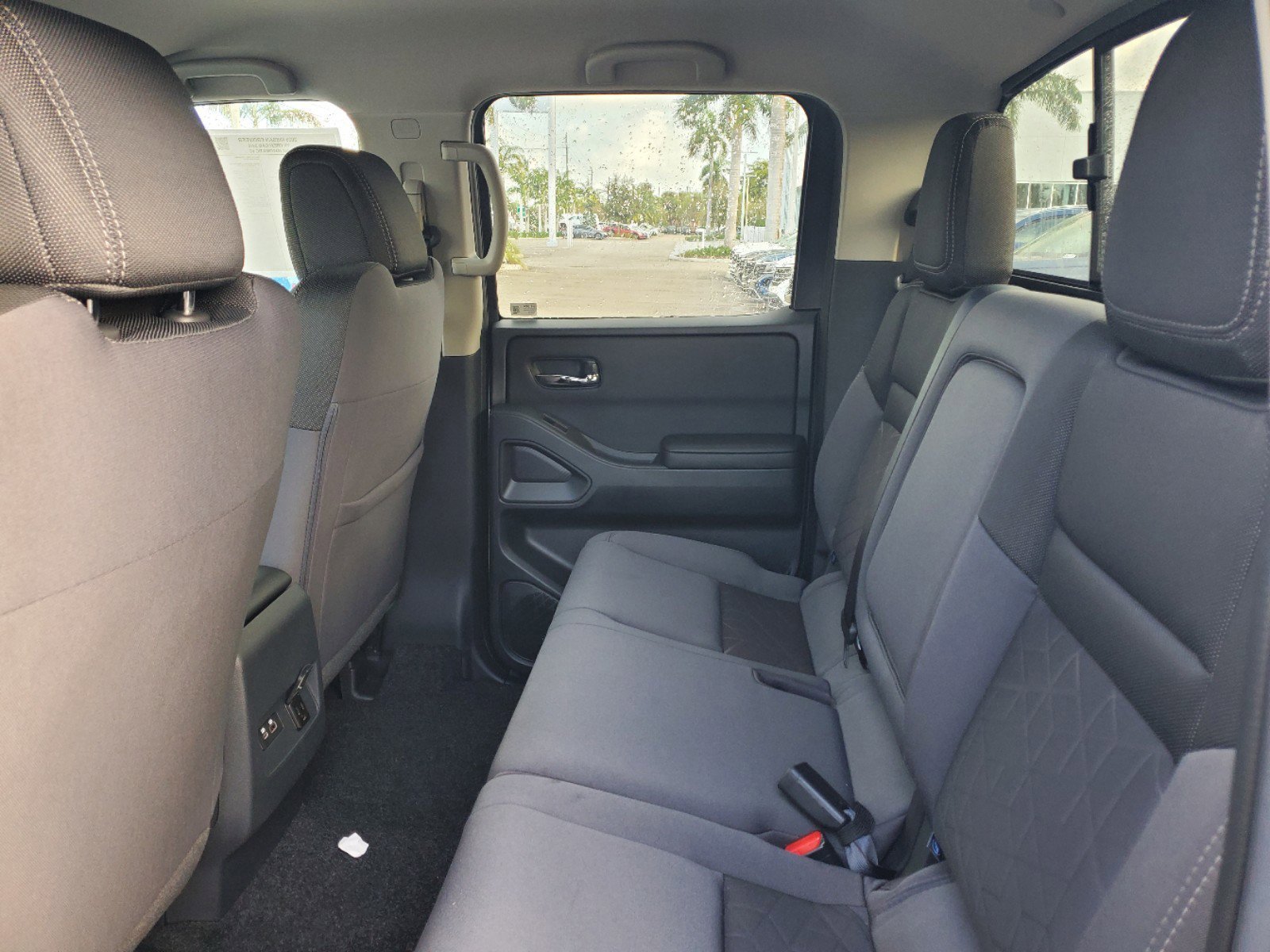 2025 Nissan Frontier SV photo 5
