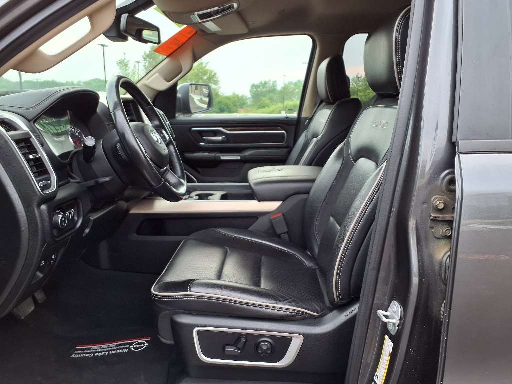 2019 Ram 1500 Laramie photo 7