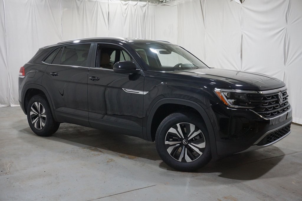 2025 Volkswagen Atlas Cross Sport SE photo 4