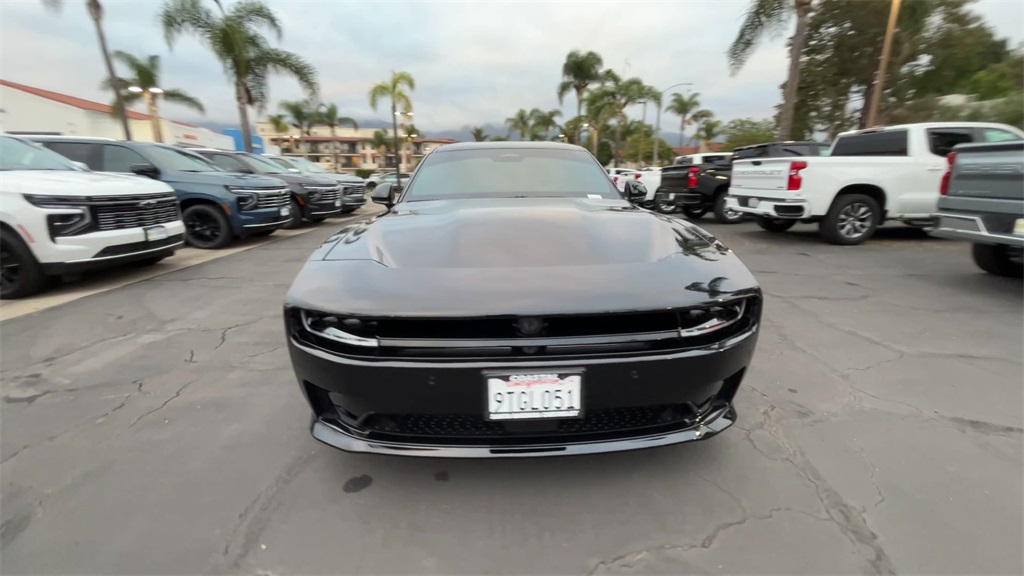 2025 Dodge Charger R/T photo 3