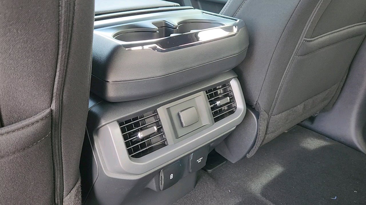 2025 Ford F-150 XLT photo 23