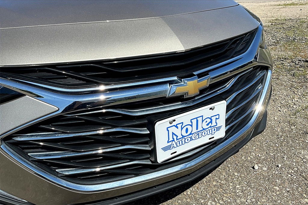2022 Chevrolet Malibu LS photo 28