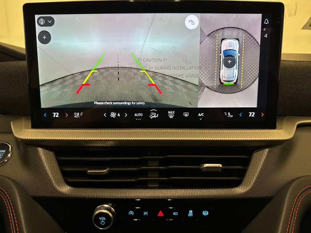 2025 Ford Explorer ST-Line photo 4