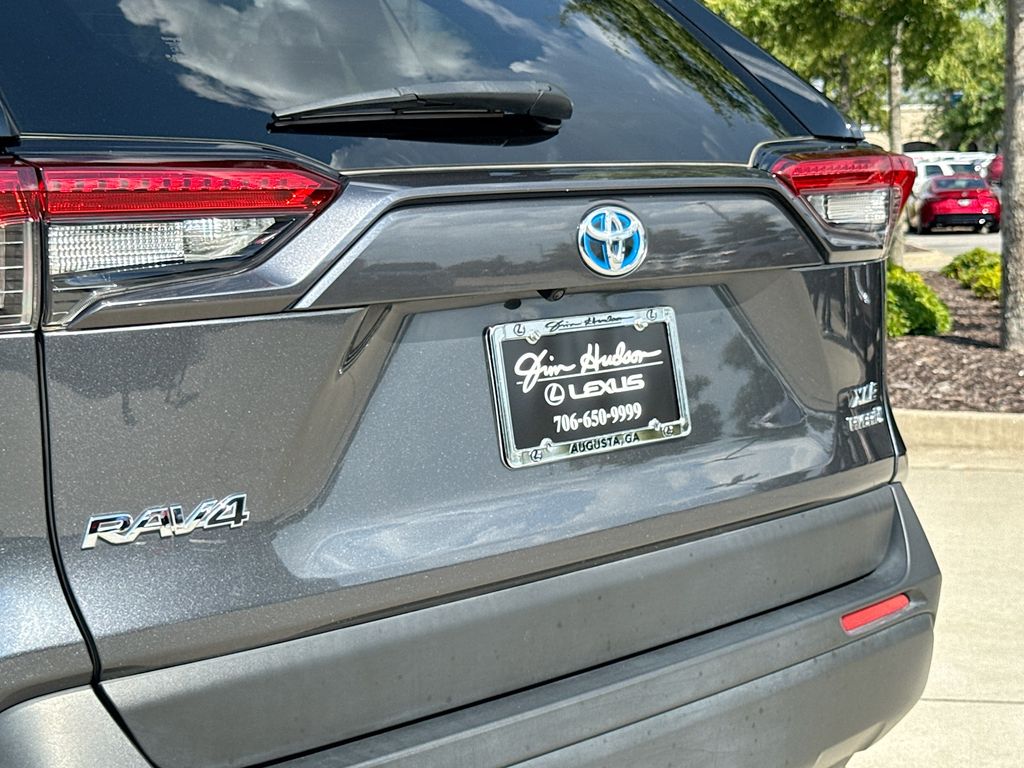 2022 Toyota RAV4 Hybrid XLE Premium photo 4
