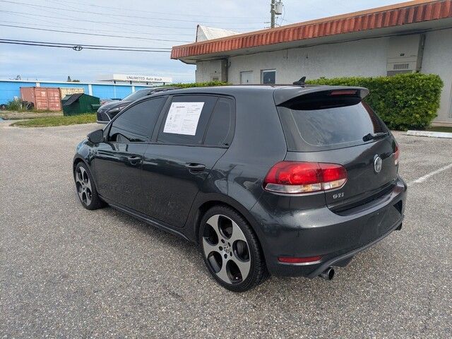 2011 Volkswagen Golf GTI photo 4