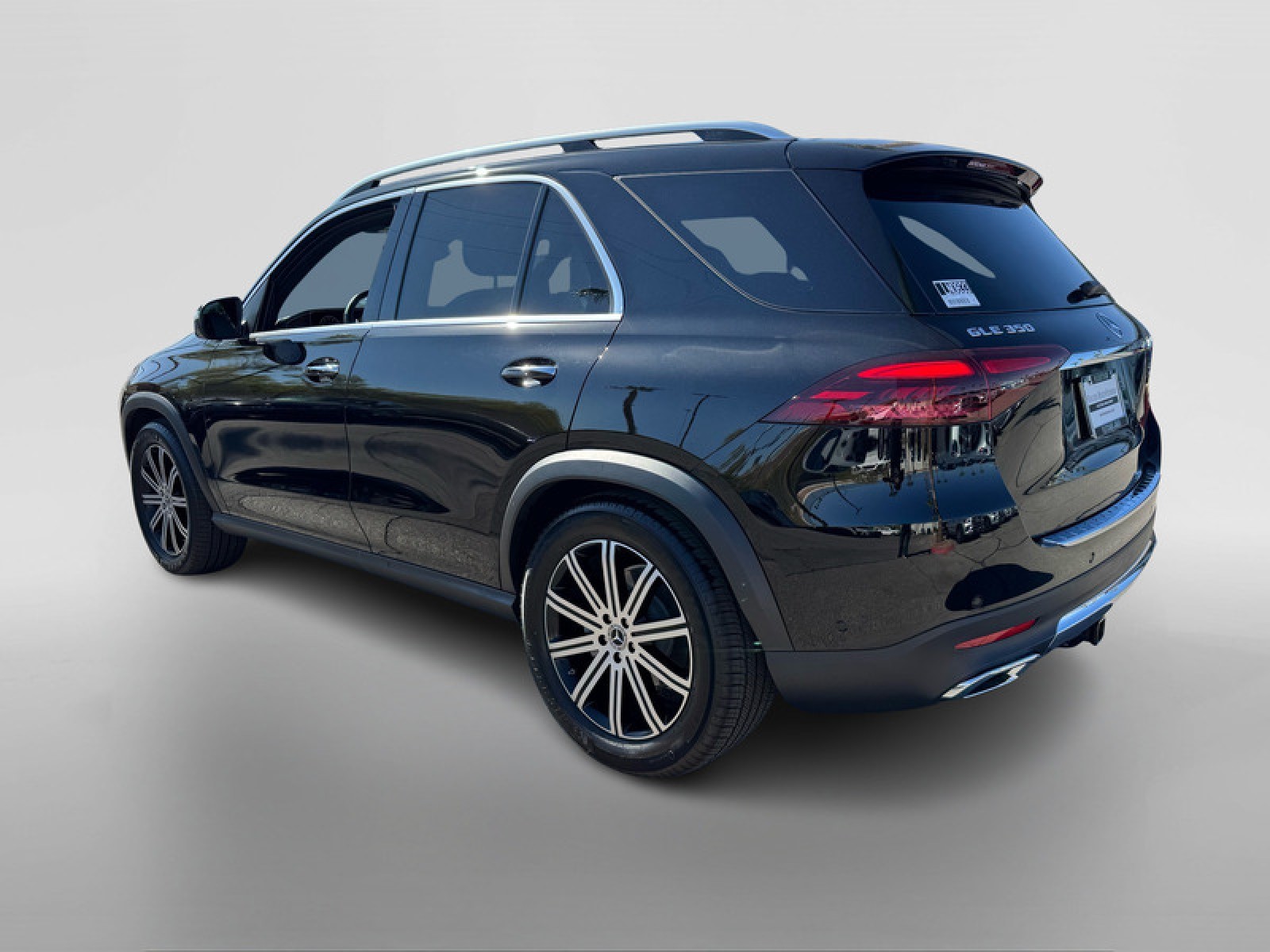 2025 Mercedes Benz GLE 350 4MATIC photo 3