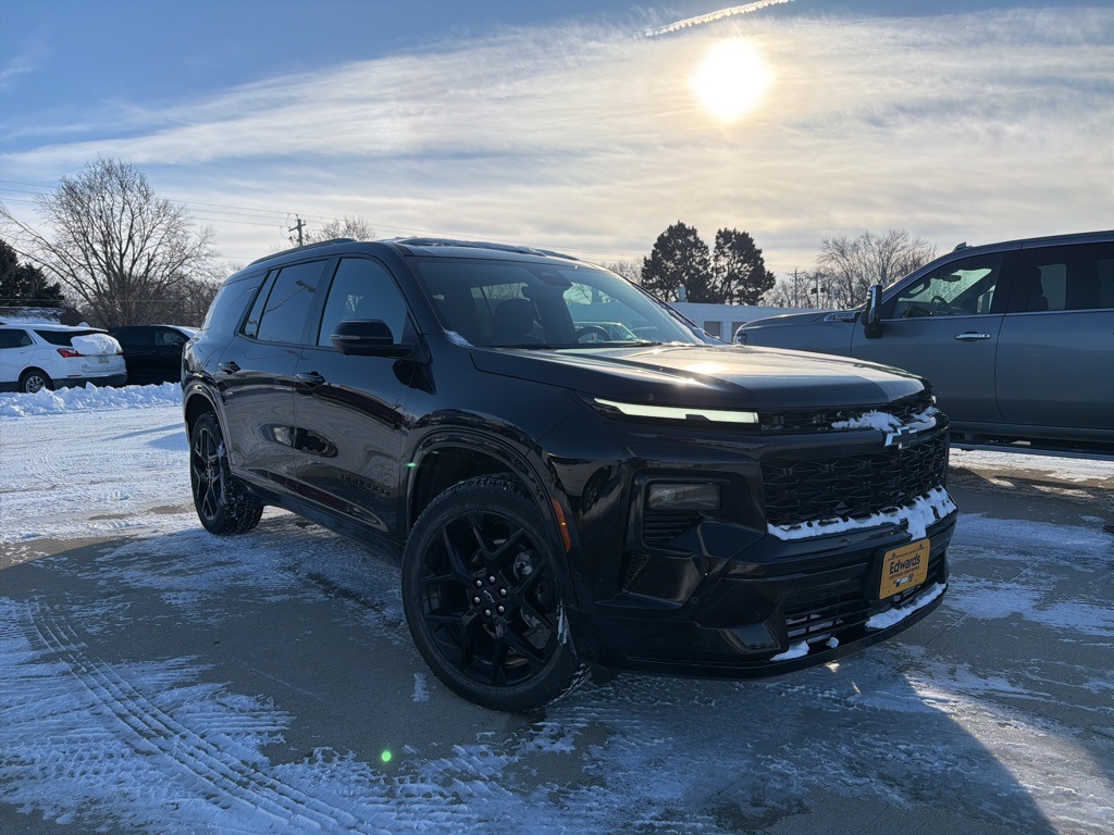 2025 Chevrolet Traverse RS photo 2