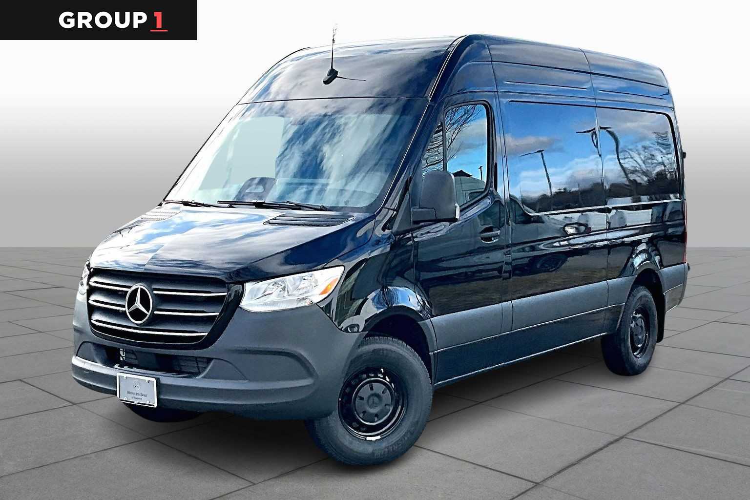 2026 Mercedes-Benz Sprinter Cargo Van Base's photo
