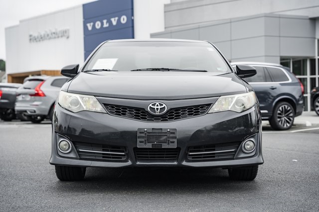 Used 2014 Toyota Camry SE with VIN 4T1BK1FK2EU025186 for sale in Fredericksburg, VA