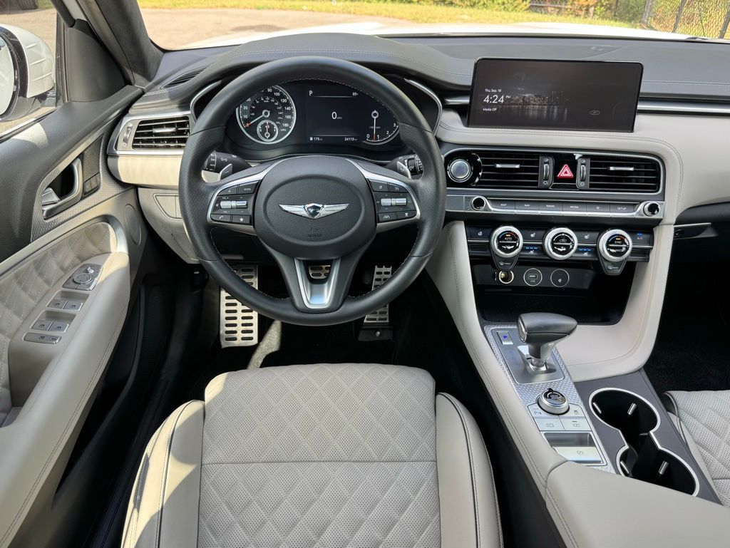 2023 Genesis G70 3.3T Sport Prestige photo 2