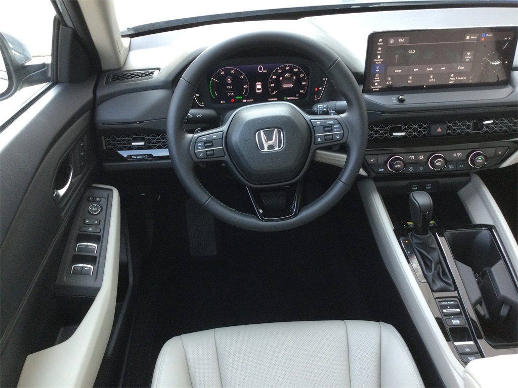2025 Honda Accord Hybrid EX-L photo 13