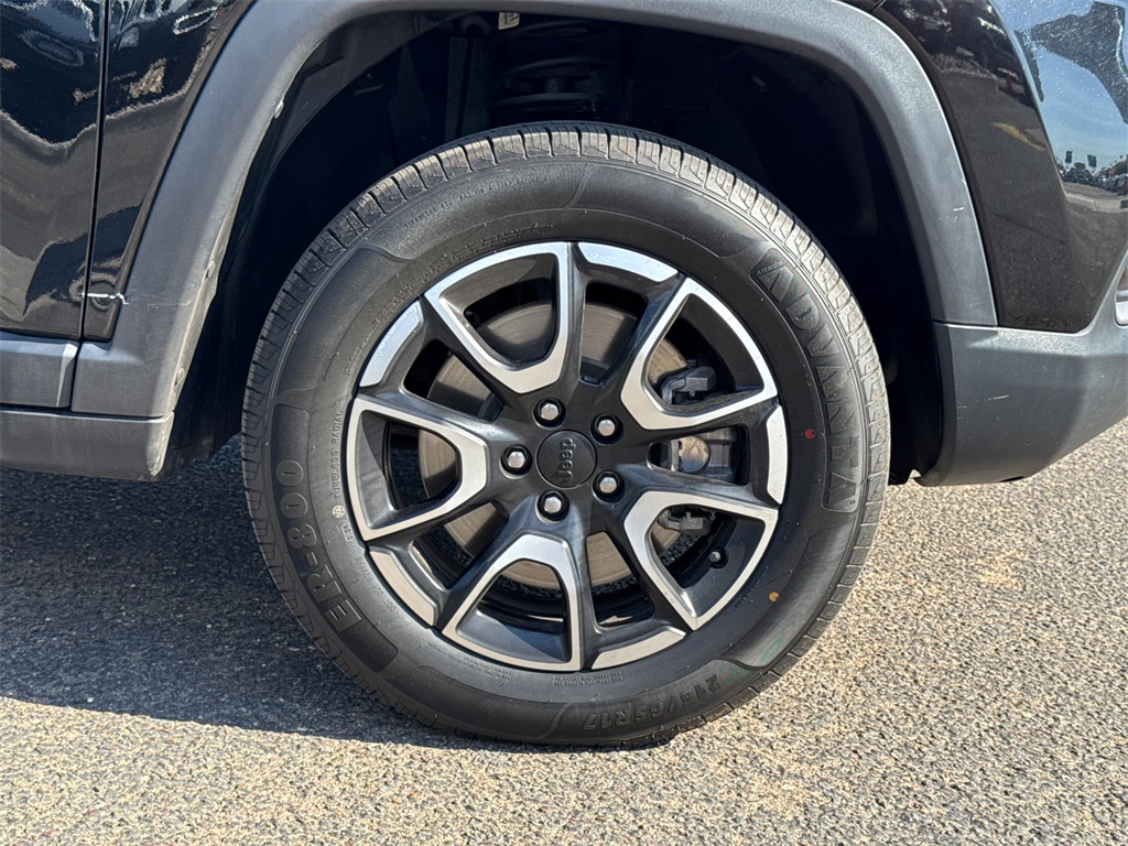 2024 Jeep Compass Trailhawk photo 5