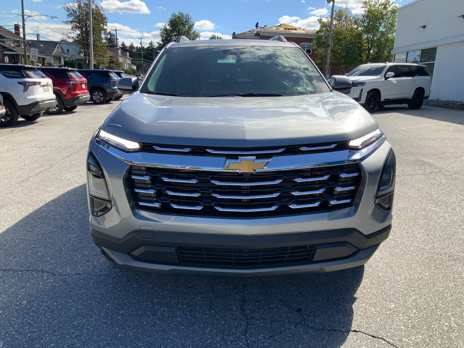 2026 Chevrolet Equinox LT photo 2