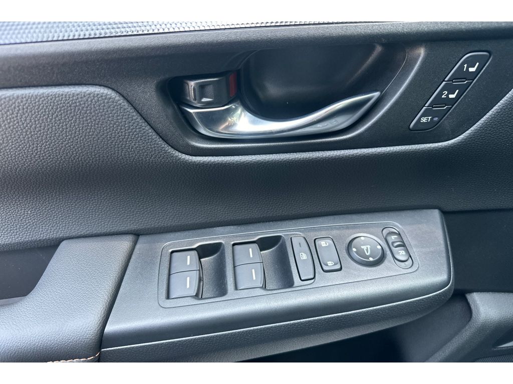 2026 Honda CR-V Hybrid Sport-L photo 9