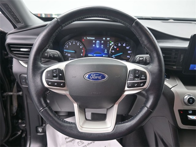2021 Ford Explorer XLT photo 2