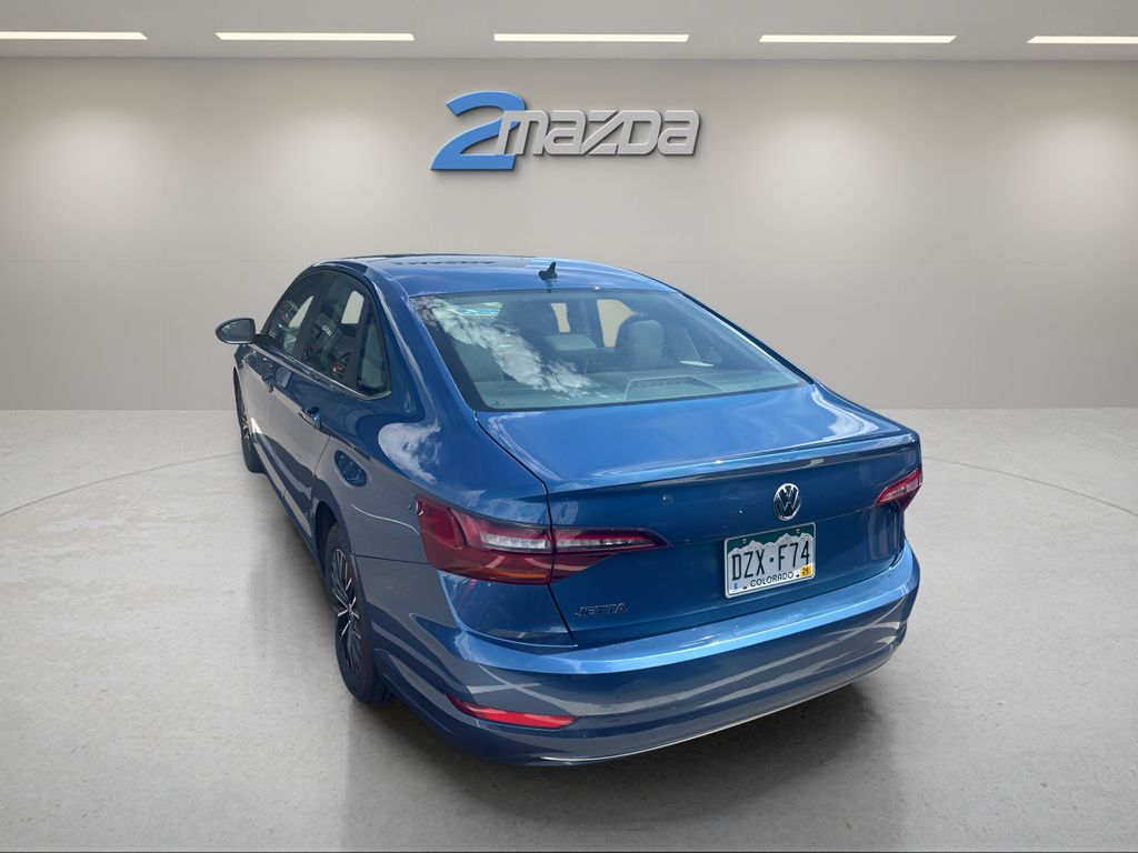 2019 Volkswagen Jetta SE photo 3