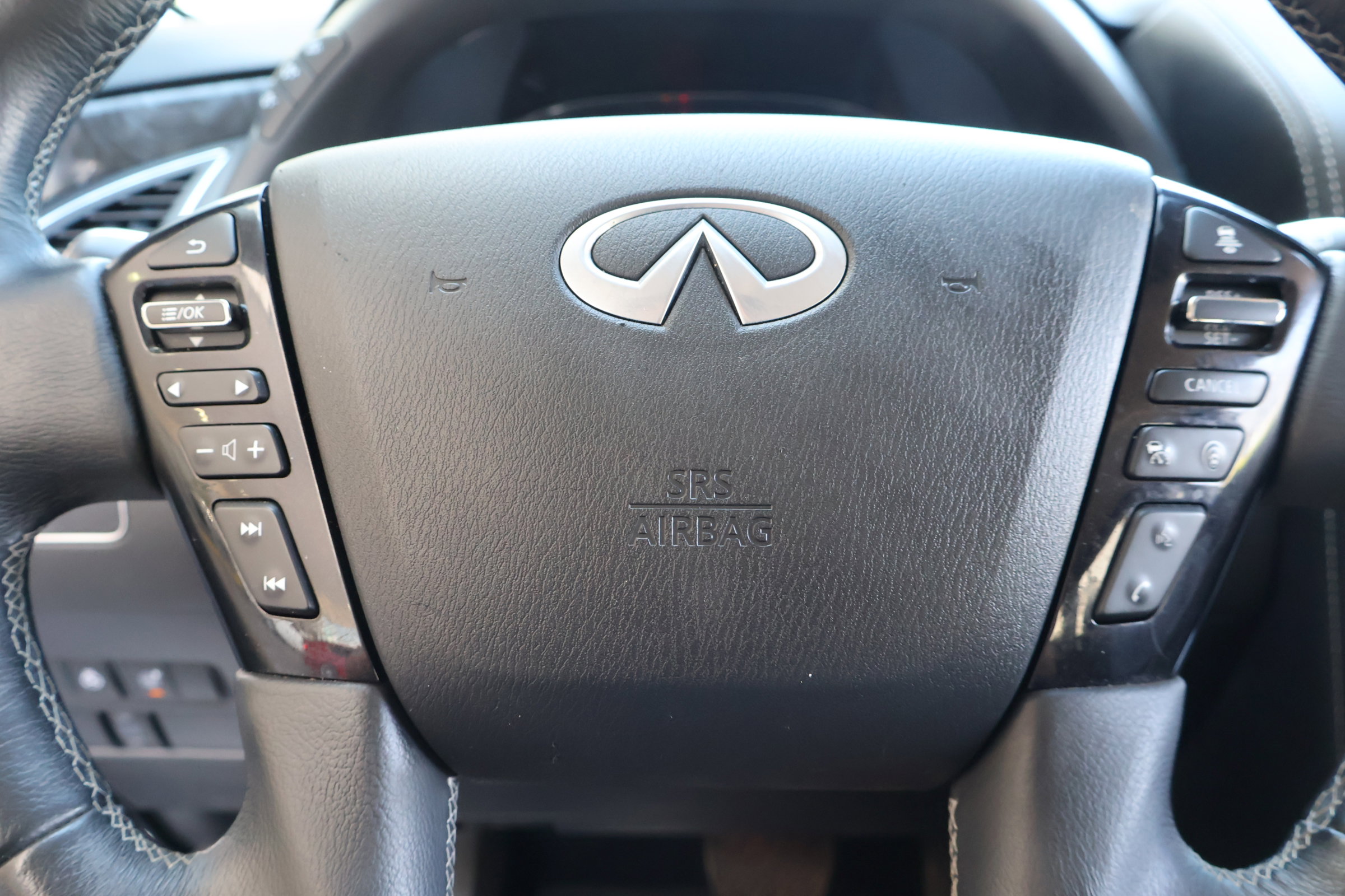 2024 Infiniti QX80 Luxe photo 25