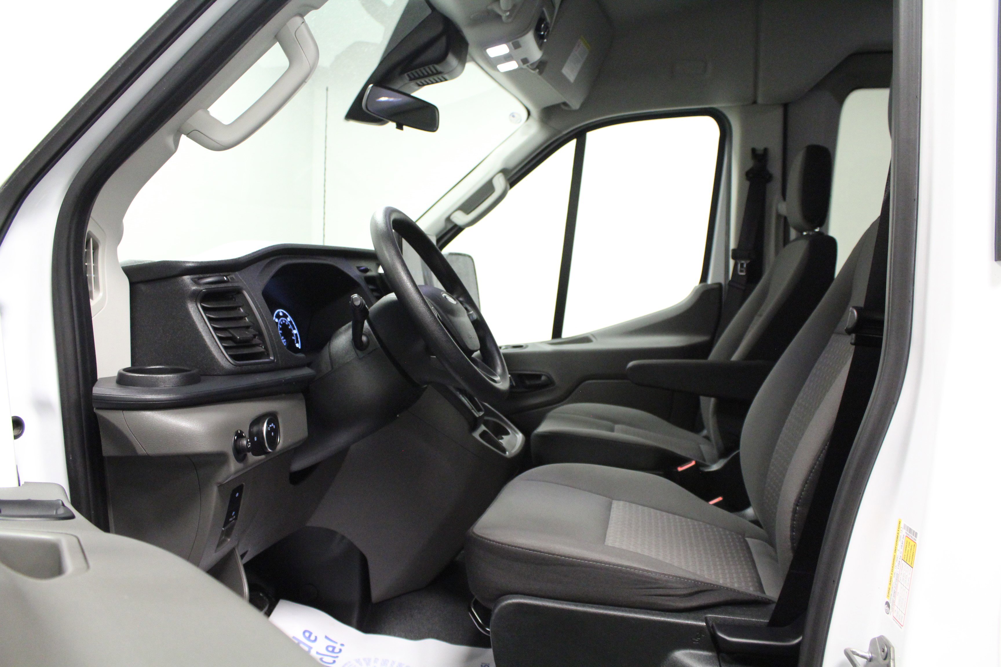 2024 Ford Transit photo 8