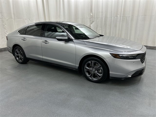 2024 Honda Accord Hybrid EX-L's photo