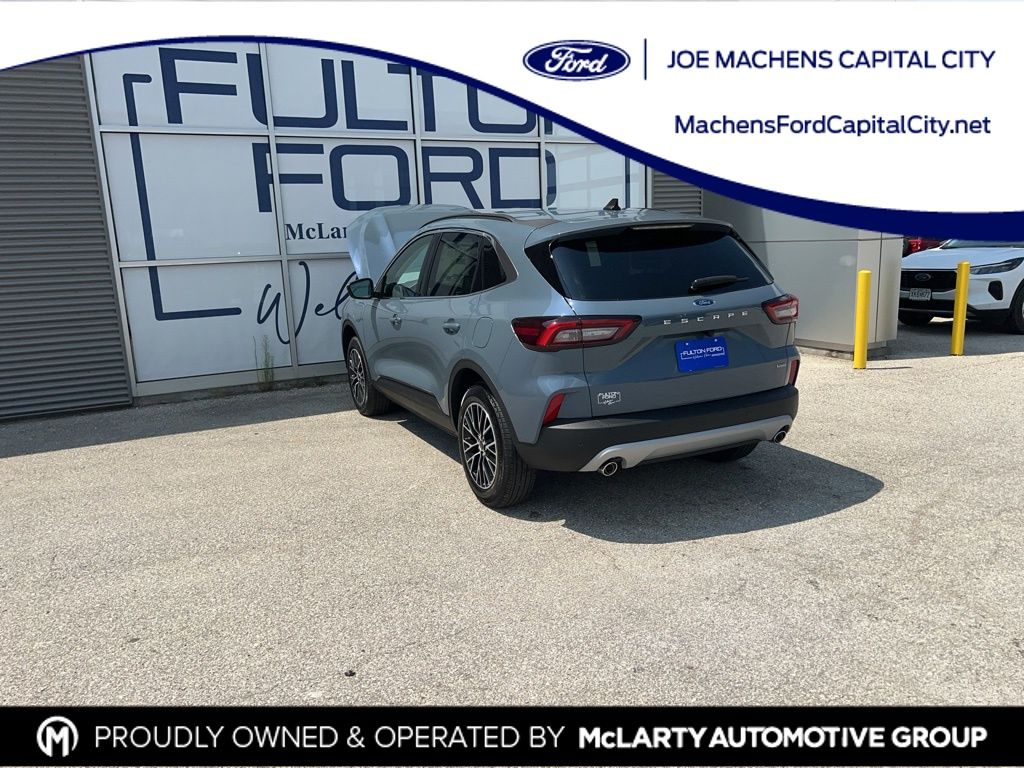 2025 Ford Escape Plug-In Hybrid photo 2