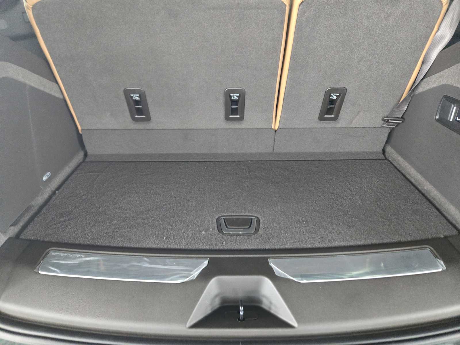 2026 Cadillac Escalade Luxury photo 19