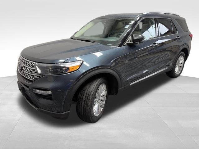 2022 Ford Explorer Limited's photo