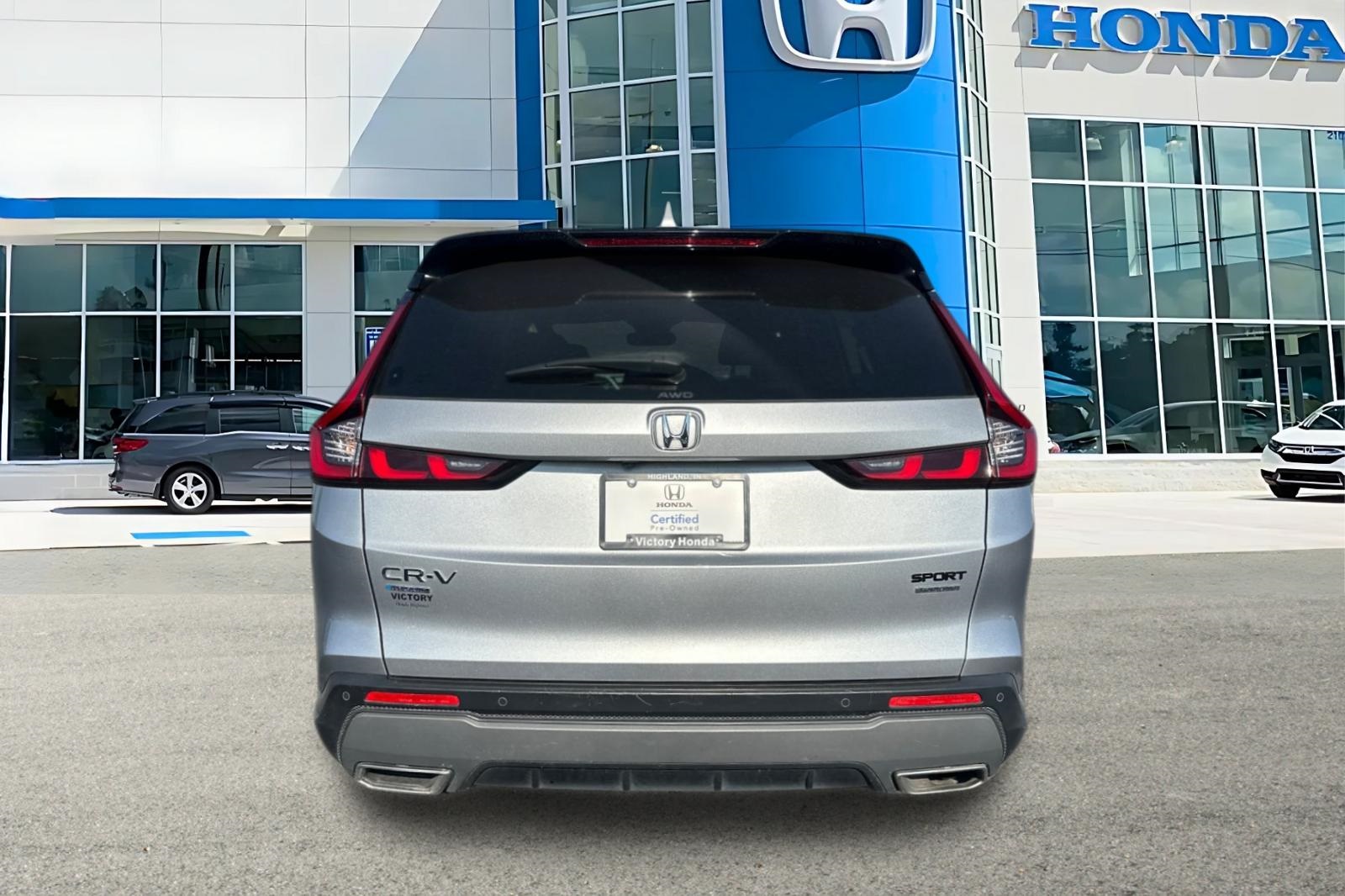 2023 Honda CR-V Hybrid Sport Touring photo 3
