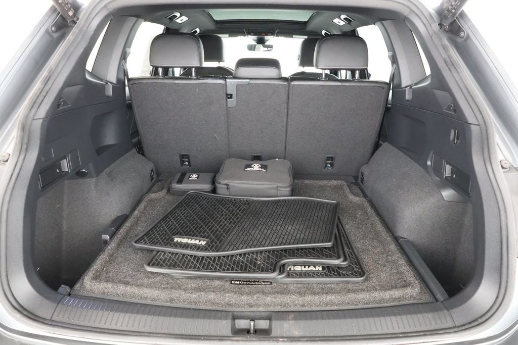 2022 Volkswagen Tiguan SE R-Line Black photo 19