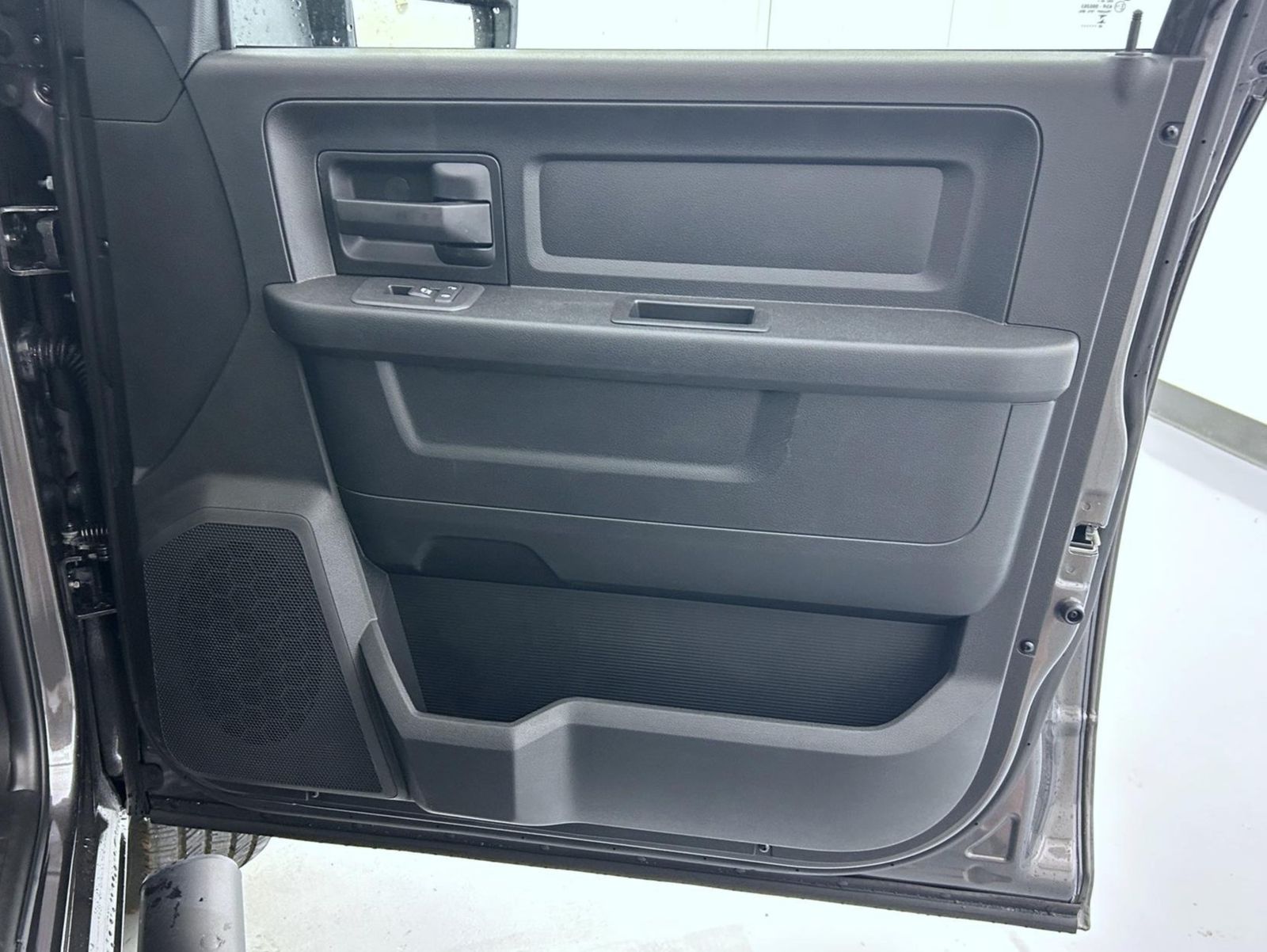 2026 Ram 2500 Tradesman photo 16