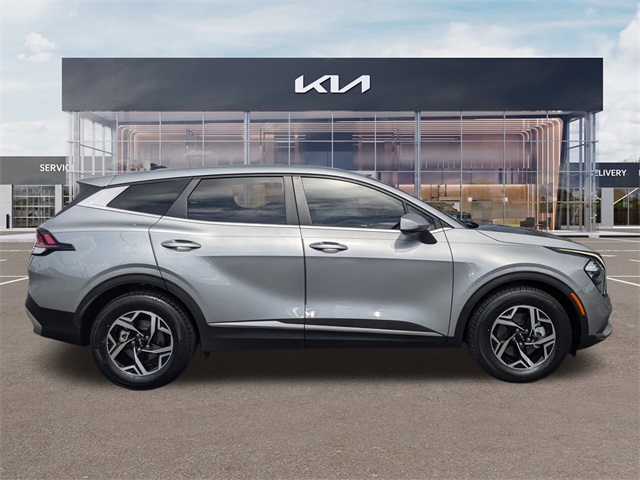 2023 Kia Sportage LX photo 2