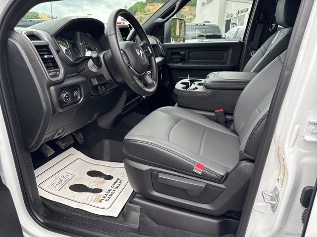 2026 Ram 2500 Tradesman photo 17