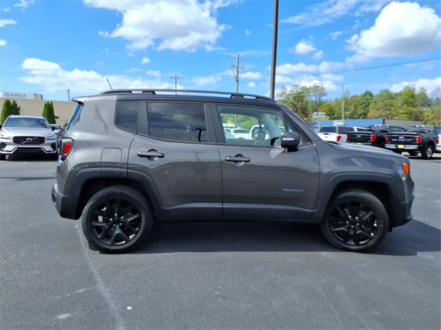 2016 Jeep Renegade Latitude photo 20