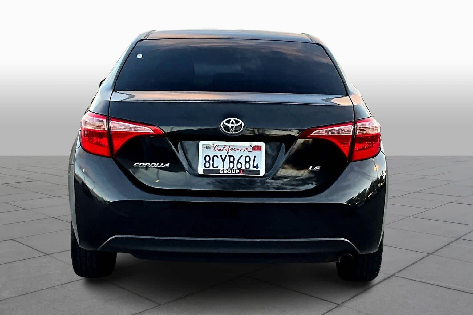 2017 Toyota Corolla LE photo 4