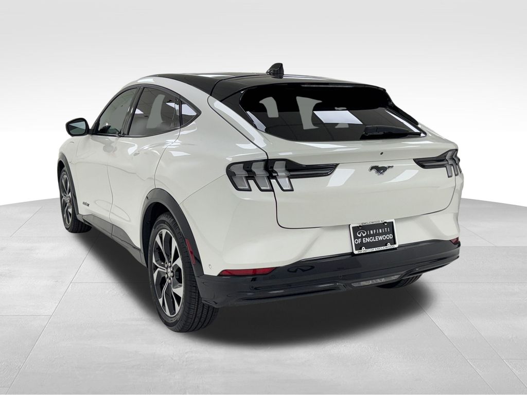 2022 Ford Mustang Mach-E Premium photo 6