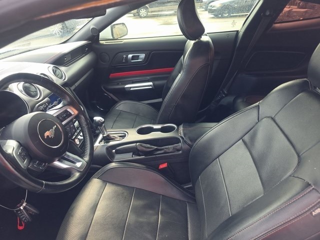 2020 Ford Mustang GT Premium photo 14