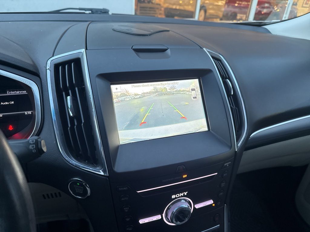 2018 Ford Edge Titanium photo 4