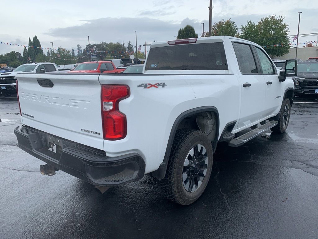 2020 Chevrolet Silverado 2500HD Custom photo 2
