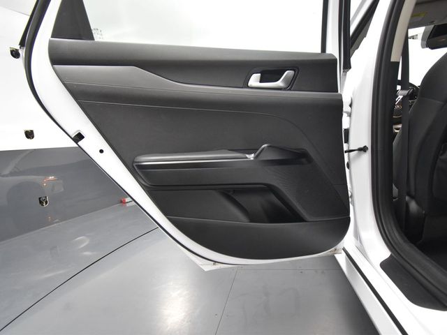 2021 Kia K5 LXS photo 27