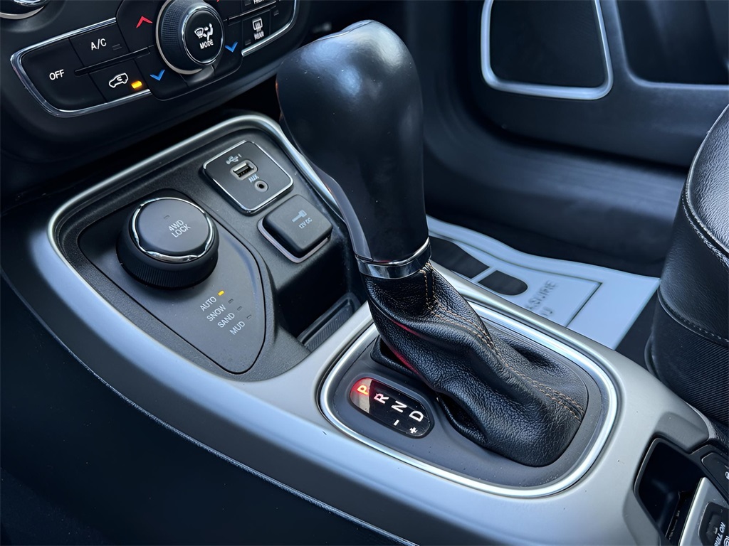 2020 Jeep Compass North Edition Latitude photo 13