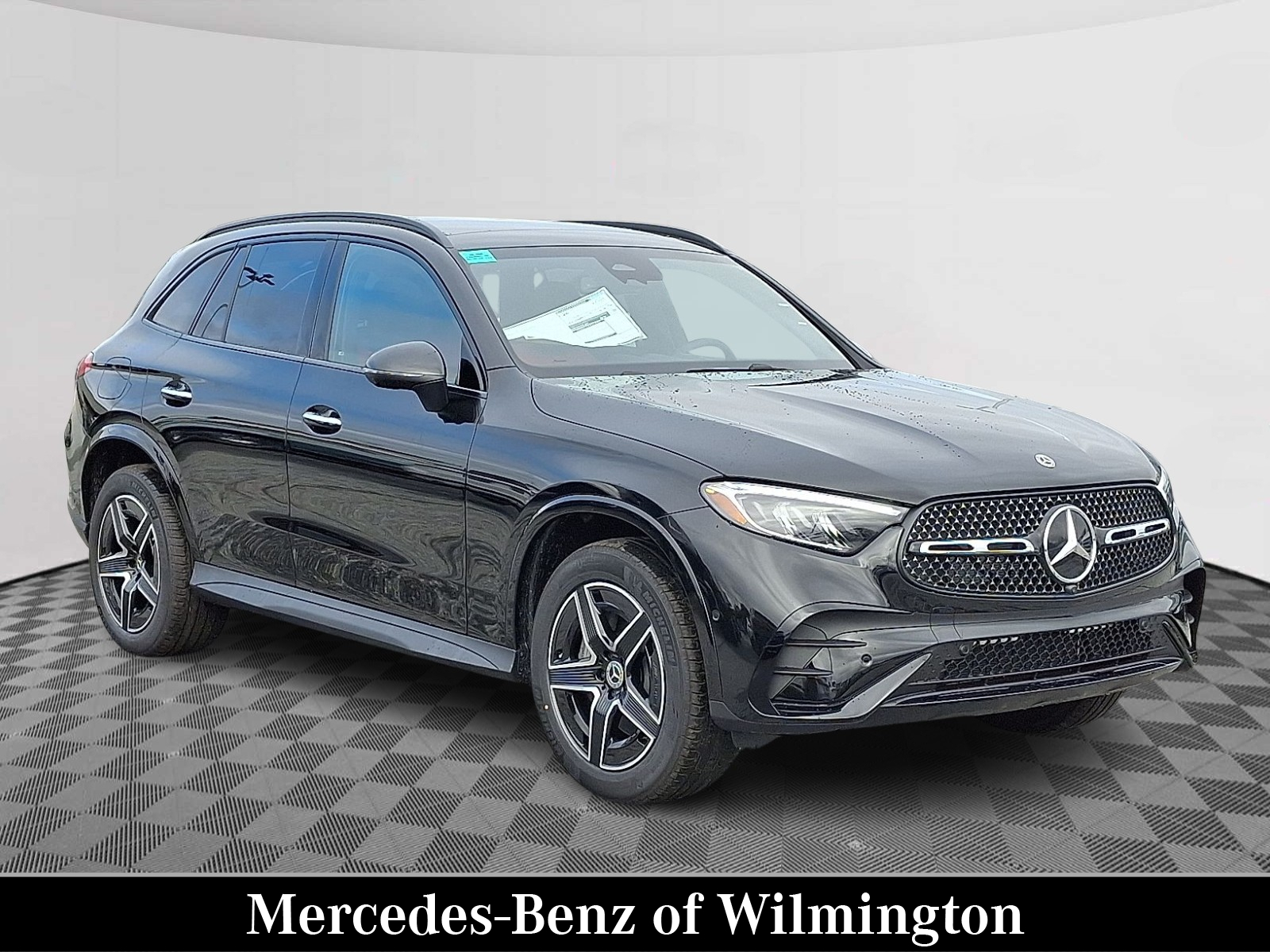 2026 Mercedes-Benz GLC Base's photo