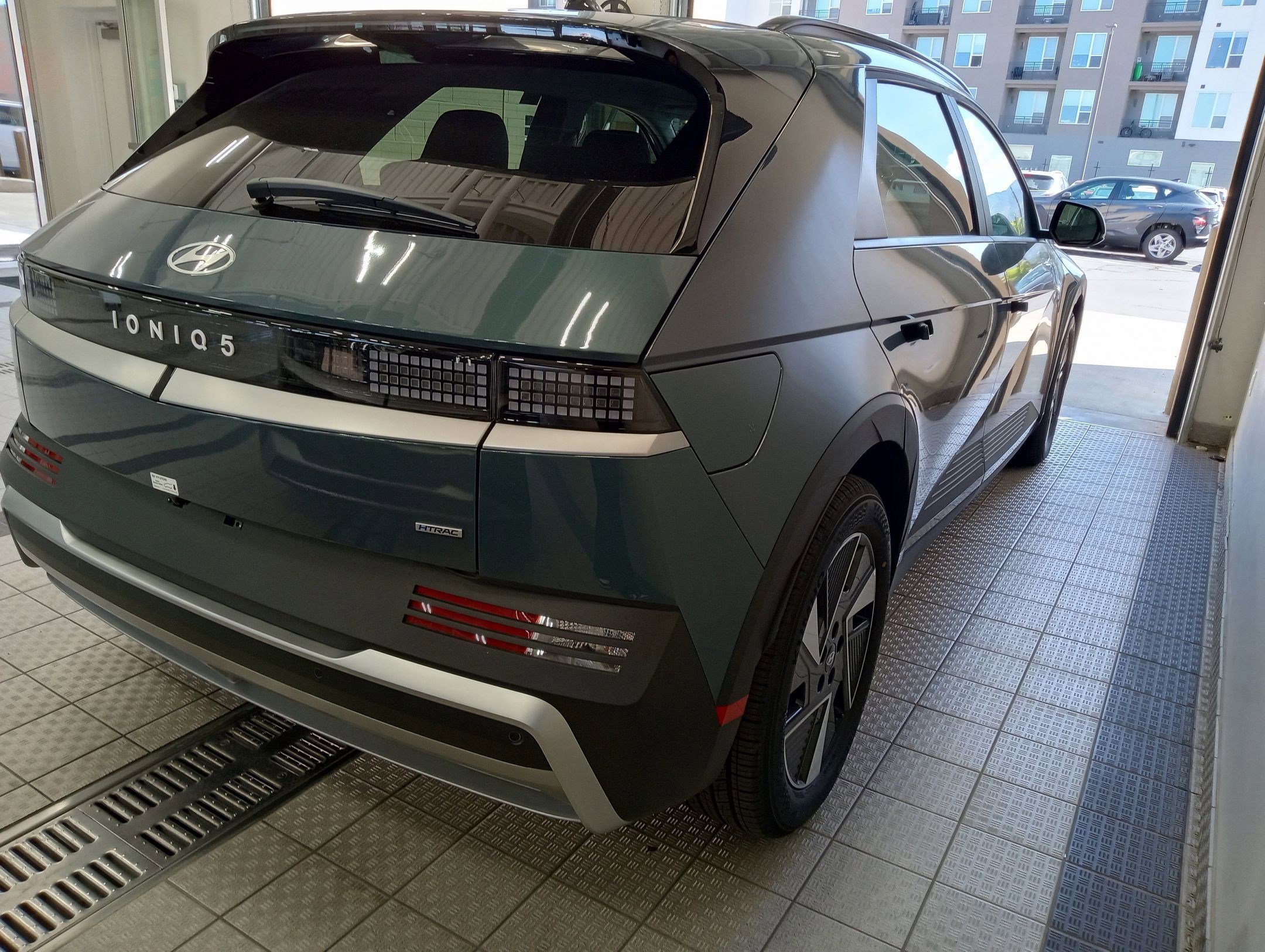 2025 Hyundai Ioniq 5 SEL photo 3