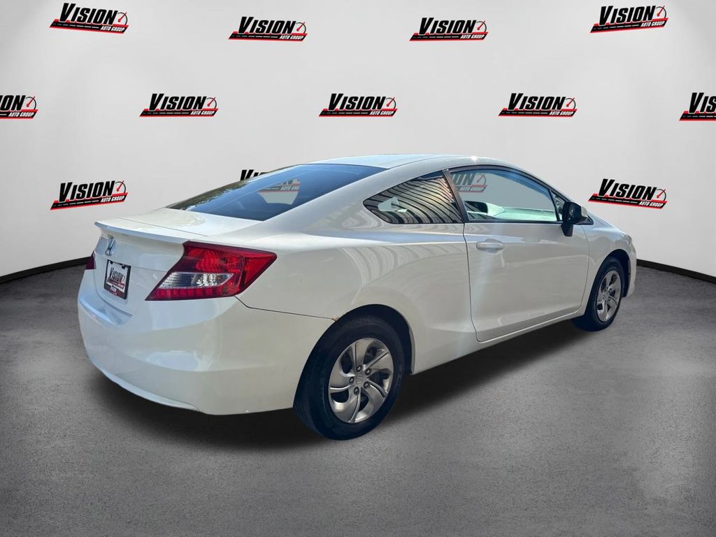 2013 Honda Civic LX photo 5