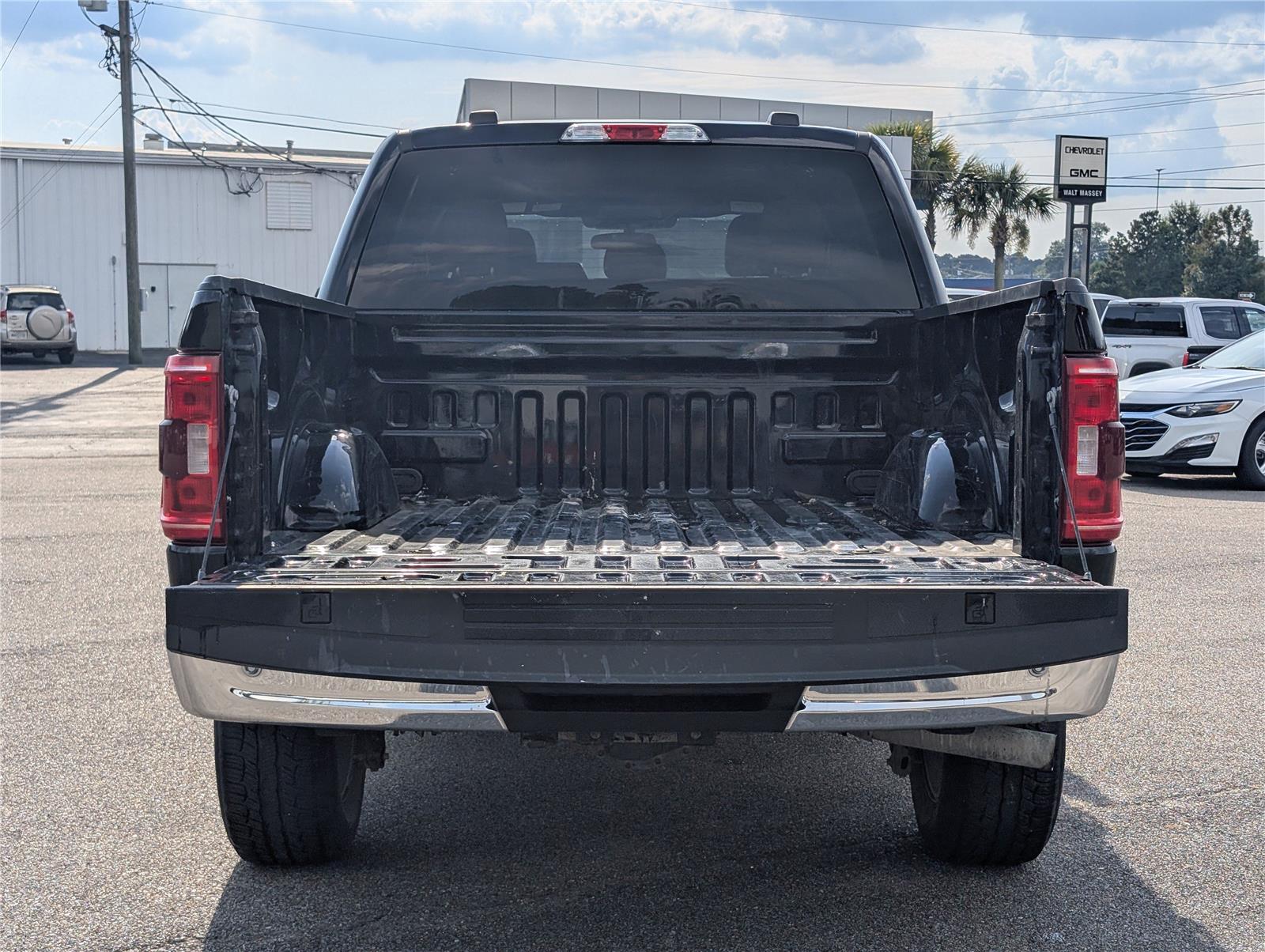 2023 Ford F-150 XLT photo 5